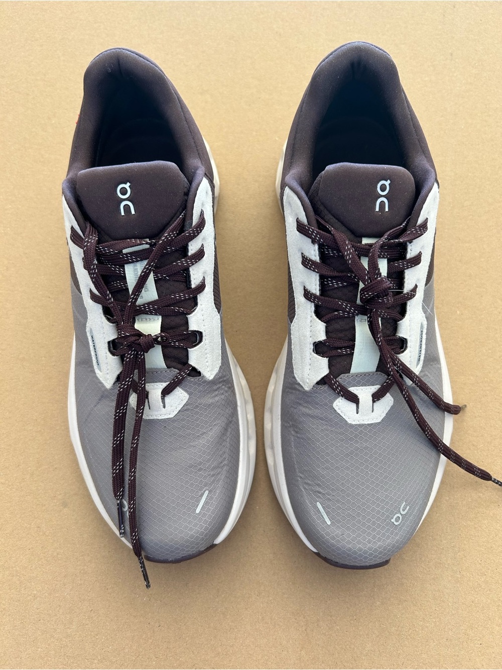 On CloudRunner 2 - Women's Sneakers